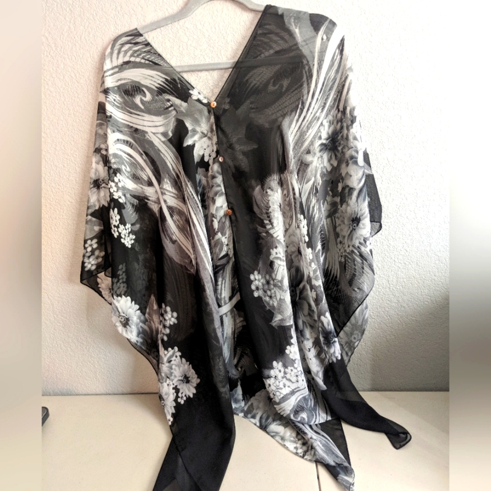 Women's Floral Contemporary Pullover Top Blouse Swimsuit Coverup Sheer Kimono